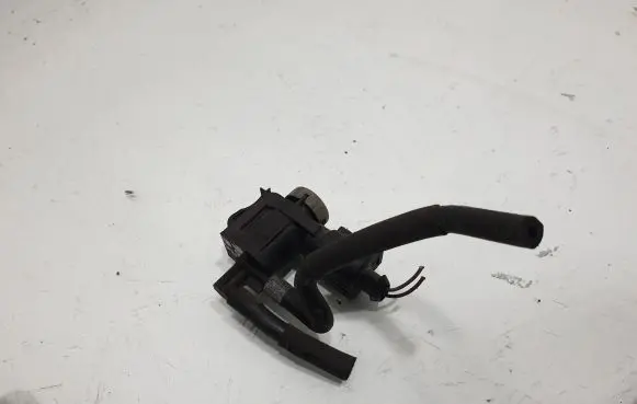 Audi A5 8T 8F Turbo solenoid valve 1K0906283A