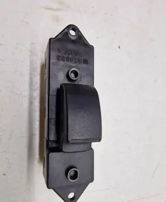 Mitsubishi Grandis Electric window control switch 515142 8608A023