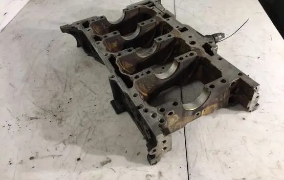 Volvo XC90 Crankshaft Holder 202007 R7202007