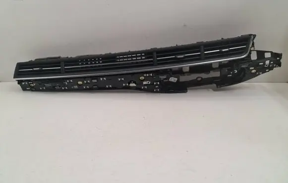 Dash center air vent grill