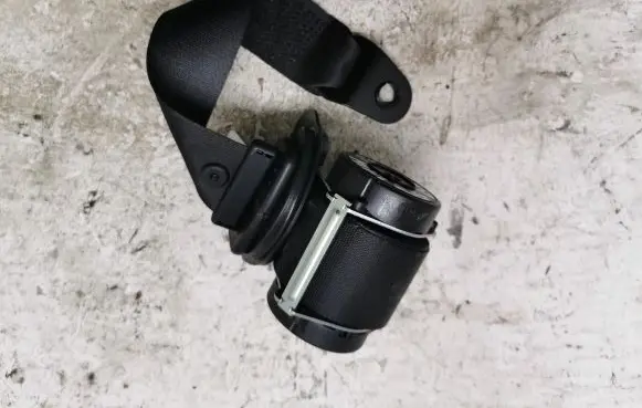 Mini One - Cooper Coupe R56 Front seatbelt