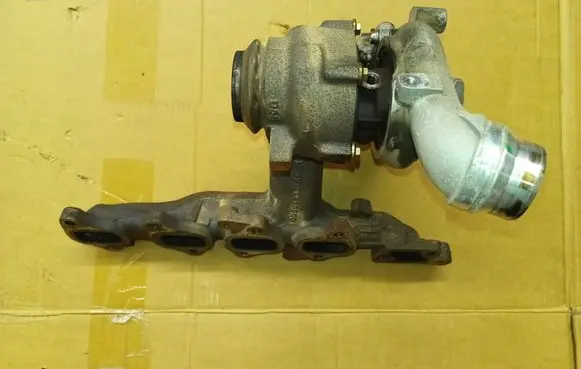 Renault Trafic III (X82) Turbo 144107853R 144104478R