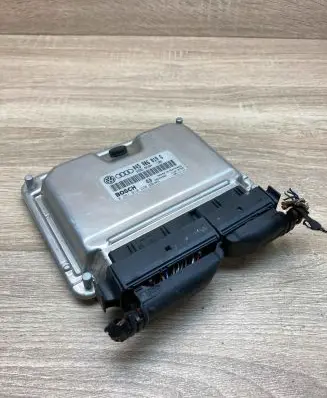 Audi A2 Engine control unit/module ECU 045906019G 0281010220 Used