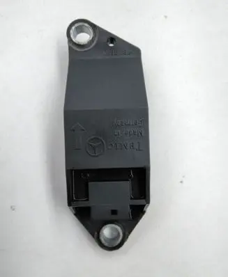Mercedes-Benz E W211 Airbag deployment crash/impact sensor A0018209326