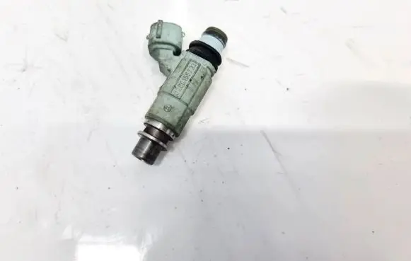 Fuel injector