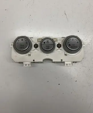 Mazda 6 Climate control unit E0002C