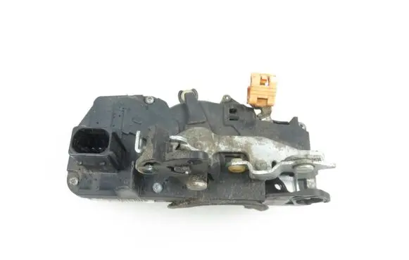 Chevrolet Equinox Front door lock 