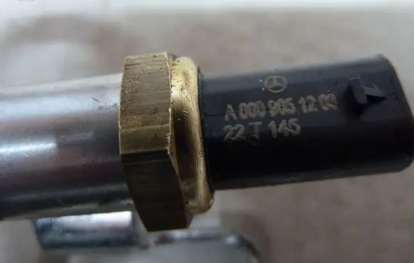 Mercedes-Benz X-class W470 Coolant temperature sensor 