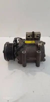 Ford Fiesta Air conditioning (A/C) compressor (pump) 686H19D629CA