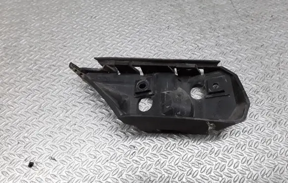 Volvo V50 Front bumper mounting bracket 30655875