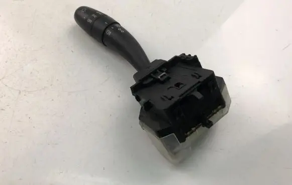 Hyundai i30 Indicator stalk 3673MA