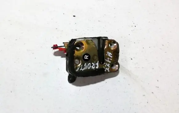 Opel Frontera A Front door lock