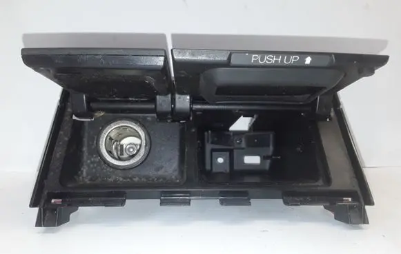 Honda Accord Cigarette lighter trim NOCODE