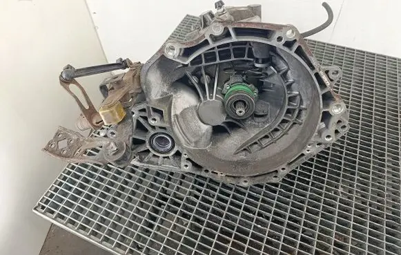 Opel Zafira A Manual 5 speed gearbox F17C419