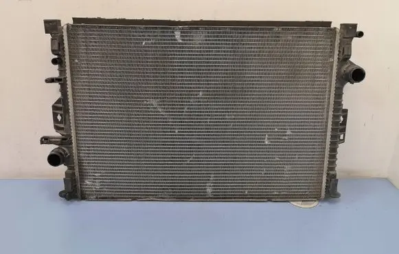 Volvo XC60 Coolant radiator 30792220 31368361 31368364