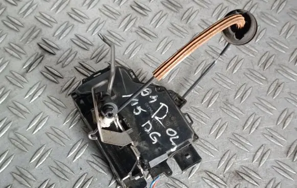 Audi A4 S4 B6 8E 8H Rear door lock 8E0839016C