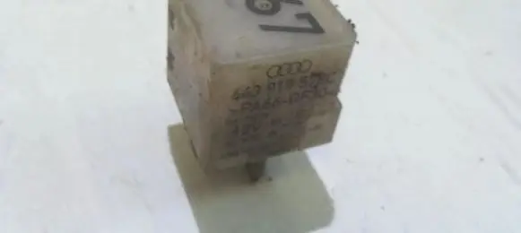 Volkswagen PASSAT B5 Other relay 443919578c 267