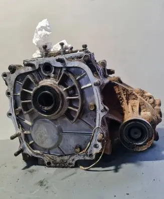 Mitsubishi Pajero Gearbox transfer box case 