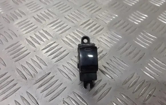 Nissan Micra Electric window control switch