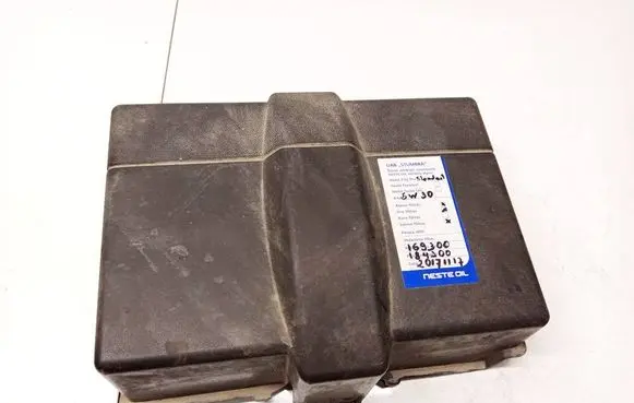 Ford Mondeo Mk III Fuse box cover 1S7T10A659AD