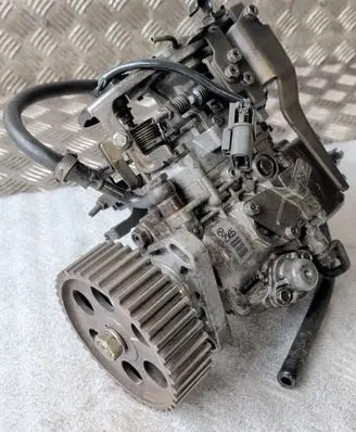 Nissan Patrol Y60 Fuel injection high pressure pump 1670022J20 9460610556 1047692165