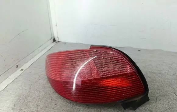 Peugeot 206 CC Rear/tail lights 2531GAXOSCINTEX