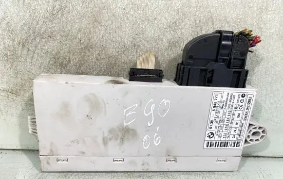 BMW 3 E90 E91 Central body control module 61356943771 5WK4941IBF