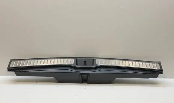 Mercedes-Benz GLE W167 Tailgate/boot lid lock trim A1676900200