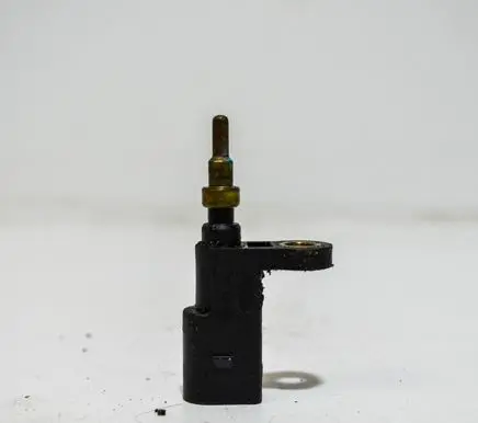 Audi A1 Oil temperature sensor 03F919501B