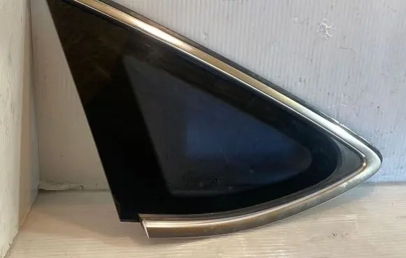 Audi A7 S7 4G Rear side window 4G8845299C