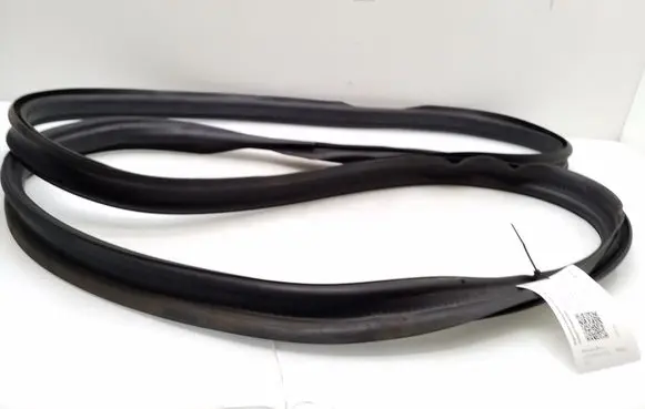 Mercedes-Benz CLS C218 X218 Trunk rubber seal (body) A2187400078