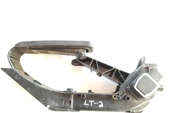 Mercedes-Benz S W221 Accelerator throttle pedal A2203000104