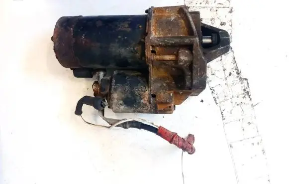 Renault Scenic I Starter motor D6RA133