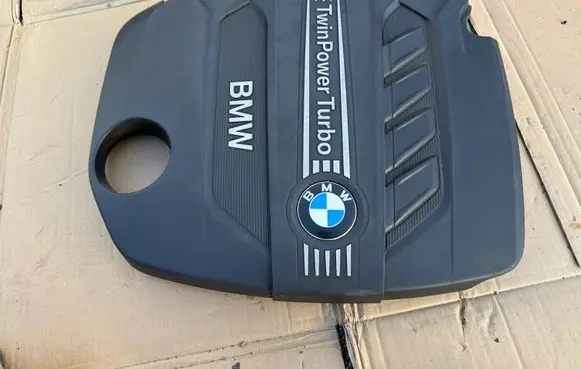 BMW 1 F20 F21 Engine cover (trim) 7810800