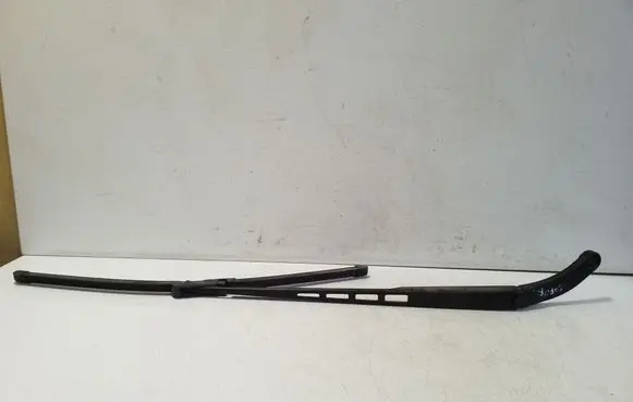 Front wiper blade arm