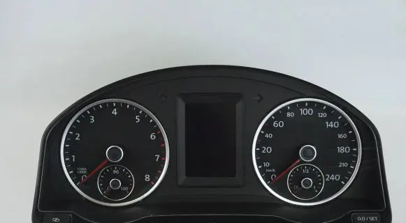 Volkswagen Tiguan Speedometer (instrument cluster) 5N0920871A A2C53372508