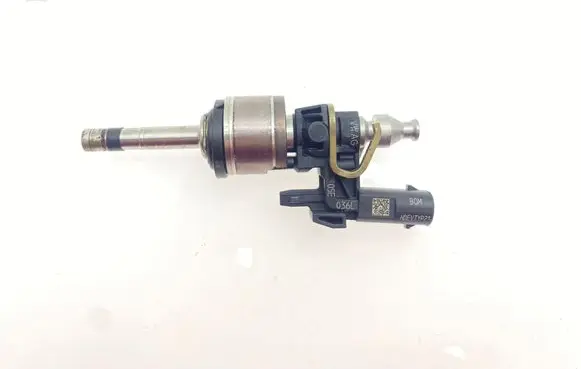 Volkswagen Golf VIII Fuel injector 05E036L