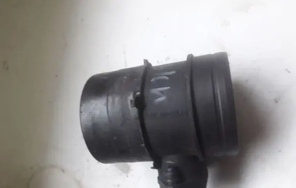 Audi A6 S6 C5 4B Mass air flow meter 0281002461