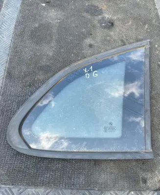 BMW X1 E84 Rear side window 2991374 2990330