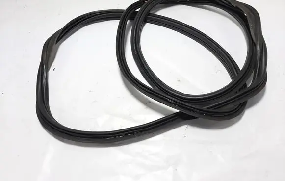 Opel Insignia B Trunk rubber seal (body) 