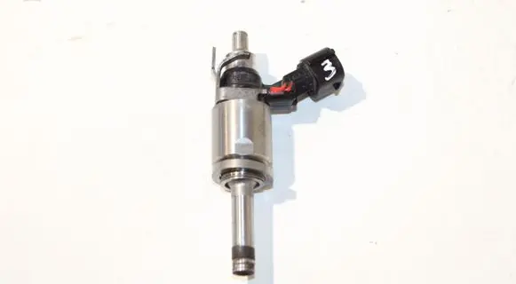 Nissan Qashqai Fuel injector H8201438013