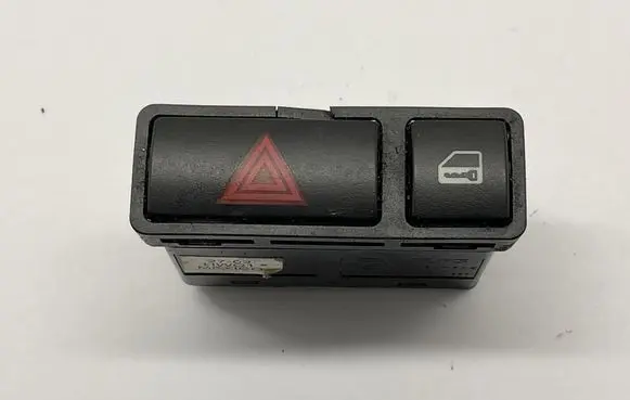 BMW 3 E46 Hazard light switch 8368920