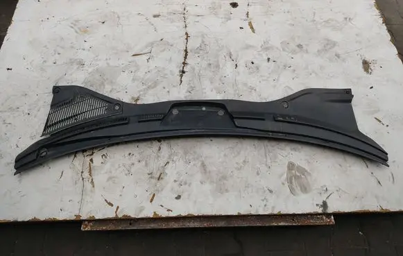 Volkswagen Touareg I Wiper trim 7L6819403F