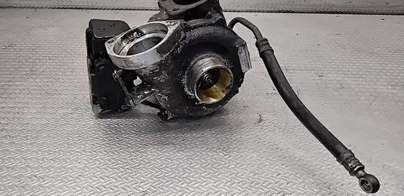 BMW 5 E60 E61 Turbo 7791709