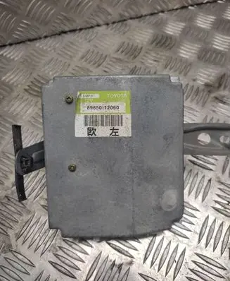 Toyota Corolla E120 E130 Power steering control unit/module 8965012060