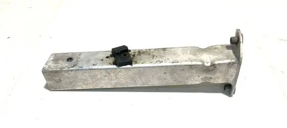 Audi A8 S8 D4 4H Front bumper mounting bracket 4H0806064E 29670
