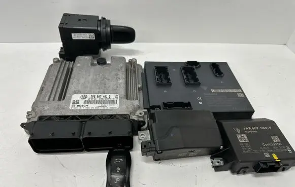 Porsche Cayenne (92A) Engine ECU kit and lock set 7P5907401D 0281017906