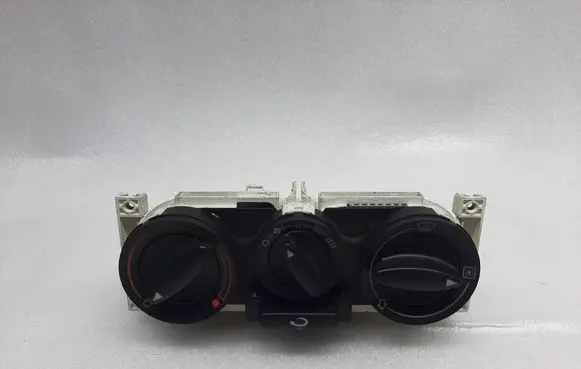 Seat Leon (1M) Climate control unit 8L0819045A