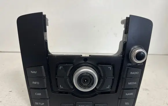 Multifunctional control switch/knob