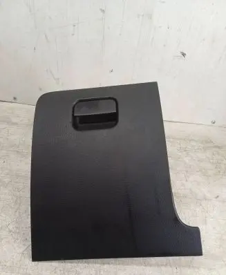 Volkswagen PASSAT B6 Glove box 3C1857921 T0024218 P0108669